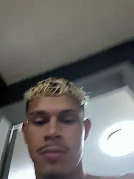 Snapshot of CHARLY-- chatting on April 7, 2026, 8:42 pm CHARLY-- online show from April 7, 2026, 8:42 pm