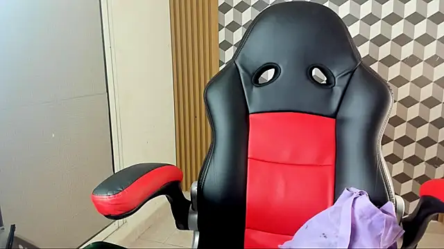 alice  brow online show from September 22, 2025, 1:13 pm