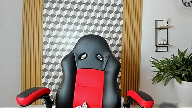 alice  brow online show from October 14, 2025, 3:13 pm