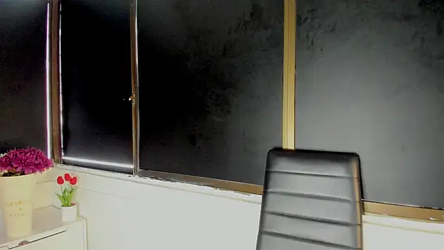 HellAndDante  online show from February 9, 2026, 10:47 pm