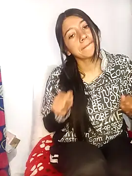 Madow Lu online show from October 7, 2025, 12:57 pm