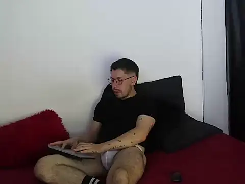 Letorres96 online show from April 11, 2026, 3:55 am