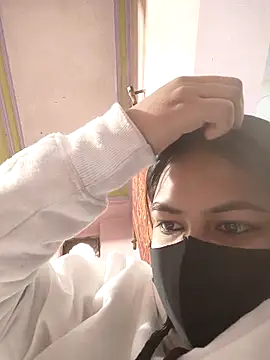 Snapshot of sanu_07 chatting on December 3, 2025, 4:53 am sanu 07 online show from December 3, 2025, 4:53 am