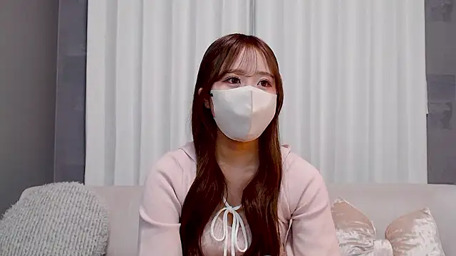  YUI CHAN  online show from January 13, 2026, 11:04 am