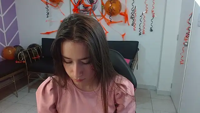 Snapshot of Adhara_Kitten chatting on October 24, 2025, 1:07 pm Adhara Kitten online show from October 24, 2025, 1:07 pm