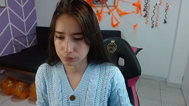 Snapshot of Adhara_Kitten chatting on October 28, 2025, 1:03 pm Adhara Kitten online show from October 28, 2025, 1:03 pm