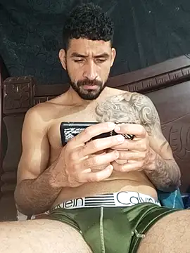 Snapshot of Alexsexygamer chatting on March 5, 2026, 12:12 pm Alexsexygamer online show from March 5, 2026, 12:12 pm