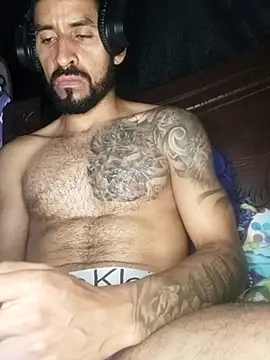 Snapshot of Alexsexygamer chatting on March 28, 2026, 11:04 pm Alexsexygamer online show from March 28, 2026, 11:04 pm