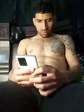 Snapshot of Alexsexygamer chatting on April 16, 2026, 11:44 am Alexsexygamer online show from April 16, 2026, 11:44 am