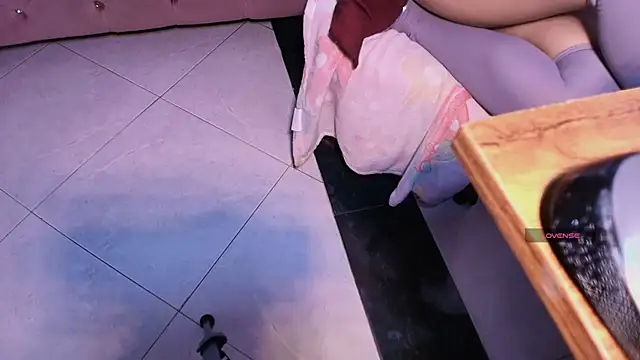 Snapshot of Terraelowen chatting on November 6, 2025, 11:44 am Terraelowen online show from November 6, 2025, 11:44 am