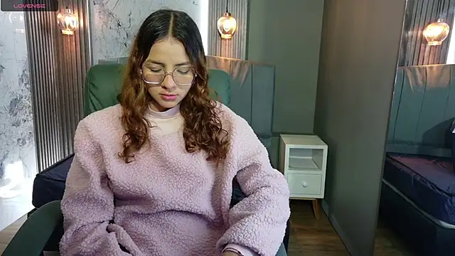 Snapshot of angeles_azul chatting on September 10, 2025, 1:11 pm angeles azul online show from September 10, 2025, 1:11 pm