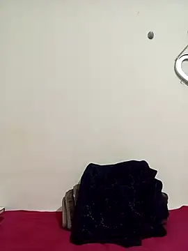 Snapshot of SEXYMOANSXX chatting on April 5, 2026, 2:25 pm SEXYMOANSXX online show from April 5, 2026, 2:25 pm