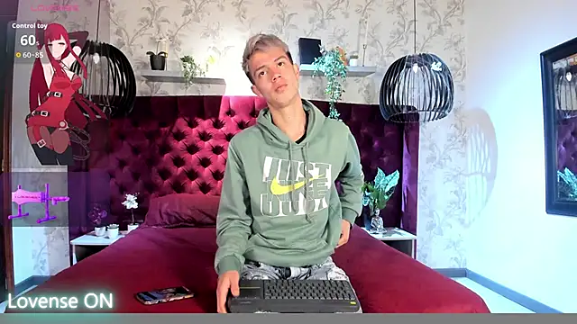 nicktorn online show from November 6, 2025, 12:28 pm