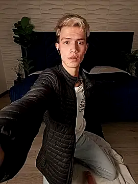 nicktorn online show from November 21, 2025, 4:05 pm