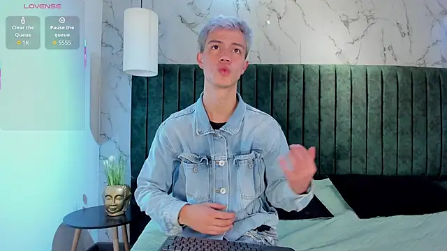 nicktorn online show from December 15, 2025, 12:31 pm