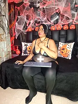 Snapshot of aranzzalatin chatting on October 12, 2025, 11:53 am aranzzalatin online show from October 12, 2025, 11:53 am