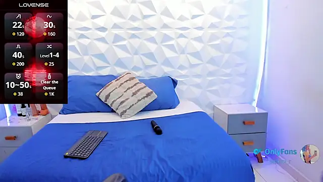 salem cute online show from September 9, 2025, 2:44 am