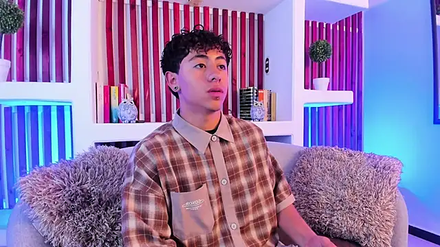 Troy dalton online show from October 6, 2025, 8:28 pm