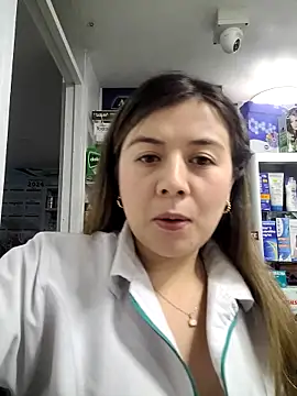 Snapshot of Sophie_del_Castillo chatting on October 19, 2025, 12:00 am Sophie del Castillo online show from October 19, 2025, 12:00 am