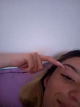 Snapshot of Alina_Lee_t chatting on October 23, 2025, 4:23 am Alina Lee t online show from October 23, 2025, 4:23 am