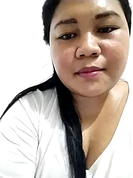 big booty15 online show from November 28, 2025, 2:53 pm