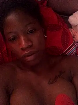 Snapshot of MichellePose chatting on November 12, 2025, 4:51 pm MichellePose online show from November 12, 2025, 4:51 pm