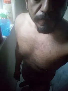 Mikelawrryy24  online show from October 26, 2025, 4:35 pm