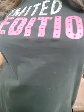 Snapshot of Kayna_Rawat chatting on November 11, 2025, 11:10 am Kayna Rawat online show from November 11, 2025, 11:10 am