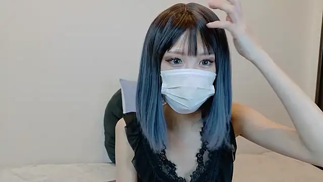 sarina at online show from February 18, 2026, 4:19 am