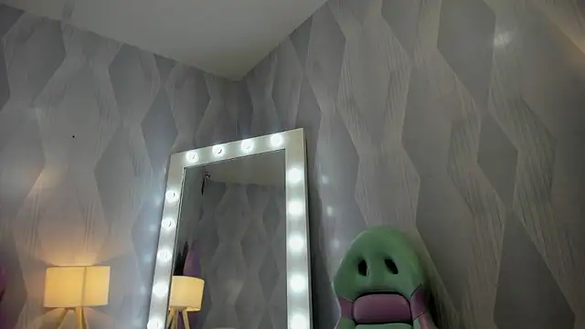 BabyAngel18  online show from January 11, 2026, 3:22 am