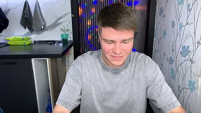 Snapshot of holy_eggs_02 chatting on September 10, 2025, 7:03 pm holy eggs 02 online show from September 10, 2025, 7:03 pm