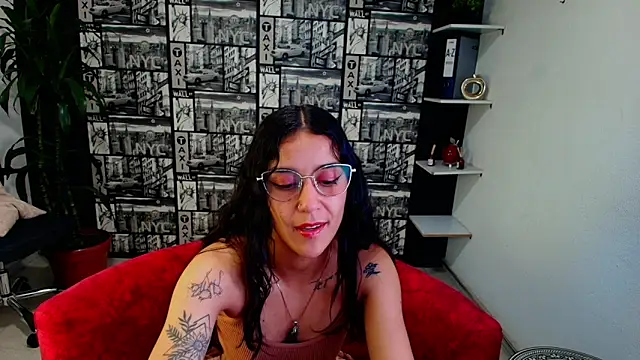 DanielaMonroe online show from April 20, 2026, 9:16 pm