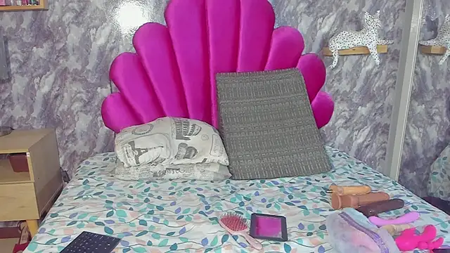 Snapshot of TANISHA_HILL chatting on September 23, 2025, 7:50 pm TANISHA HILL online show from September 23, 2025, 7:50 pm