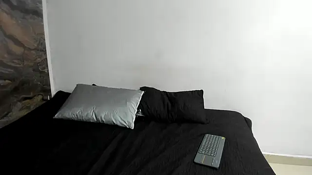 Alexayblake online show from October 2, 2025, 7:43 pm