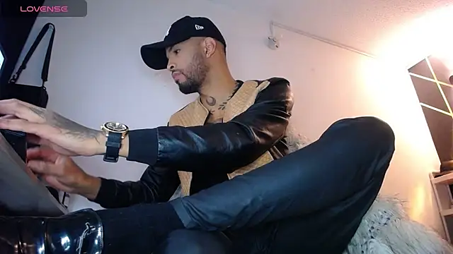 LickMyInk online show from January 17, 2026, 9:25 am