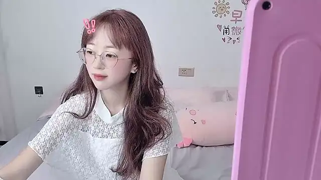 Snapshot of nini_a chatting on October 11, 2025, 5:50 am nini a online show from October 11, 2025, 5:50 am