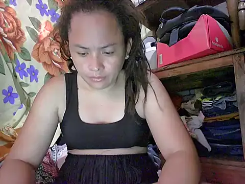 betty02 online show from April 19, 2026, 8:13 am