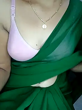 Snapshot of Nidhi_lovely chatting on October 4, 2025, 5:44 pm Nidhi lovely online show from October 4, 2025, 5:44 pm