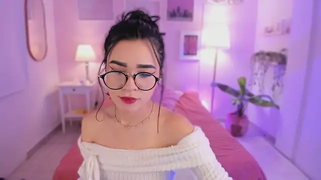 emma soul1 online show from November 18, 2025, 8:02 pm