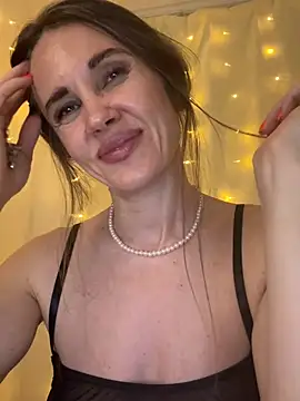 LucieMack online show from May 22, 2026, 4:12 pm