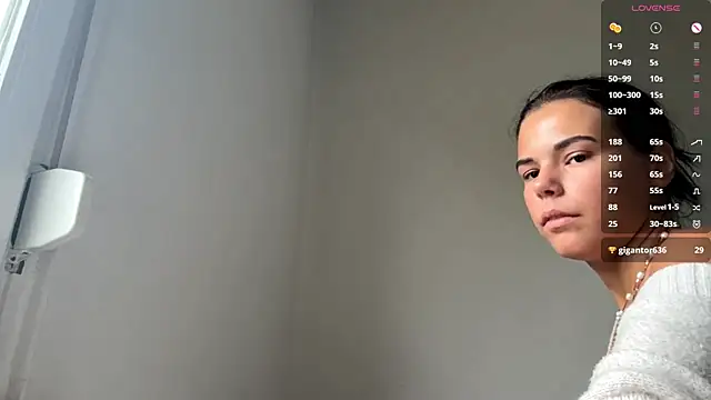 MaydaCornwall online show from October 12, 2025, 7:40 am