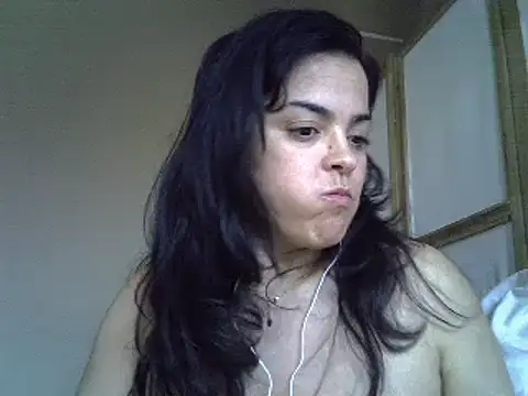 Snapshot of ITALIANASISIXX chatting on January 9, 2025, 1:24 pm ITALIANASISIXX online show from January 9, 2025, 1:24 pm