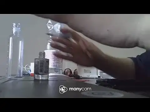 Snapshot of ITALIANASISIXX chatting on February 11, 2025, 11:32 am ITALIANASISIXX online show from February 11, 2025, 11:32 am