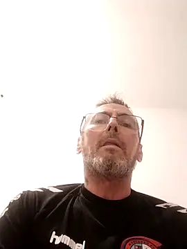 Snapshot of pakillobcn chatting on October 7, 2025, 3:14 am pakillobcn online show from October 7, 2025, 3:14 am