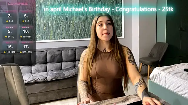 VelvetMiley online show from April 18, 2026, 3:16 pm