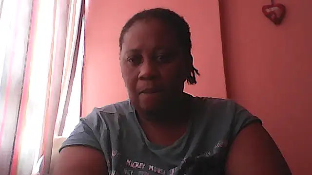 Snapshot of HUGEASSXXXXX chatting on October 7, 2025, 5:48 am HUGEASSXXXXX online show from October 7, 2025, 5:48 am