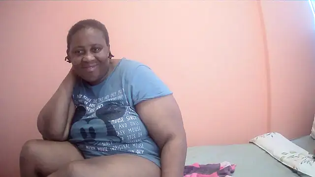 Snapshot of HUGEASSXXXXX chatting on October 22, 2025, 5:19 am HUGEASSXXXXX online show from October 22, 2025, 5:19 am