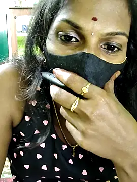 Honey rosetamil online show from October 25, 2025, 5:08 pm