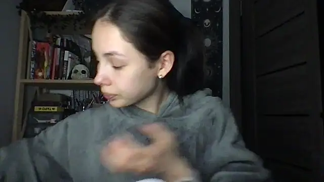 Yuna5343 online show from February 6, 2026, 8:45 pm