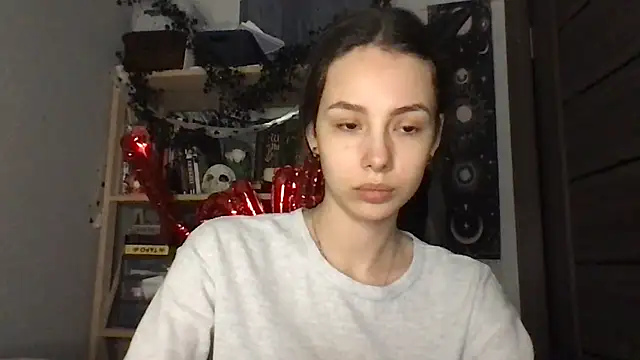 Yuna5343 online show from February 16, 2026, 9:22 pm